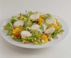 La salade de l'été Salade Chèvre et agrumes